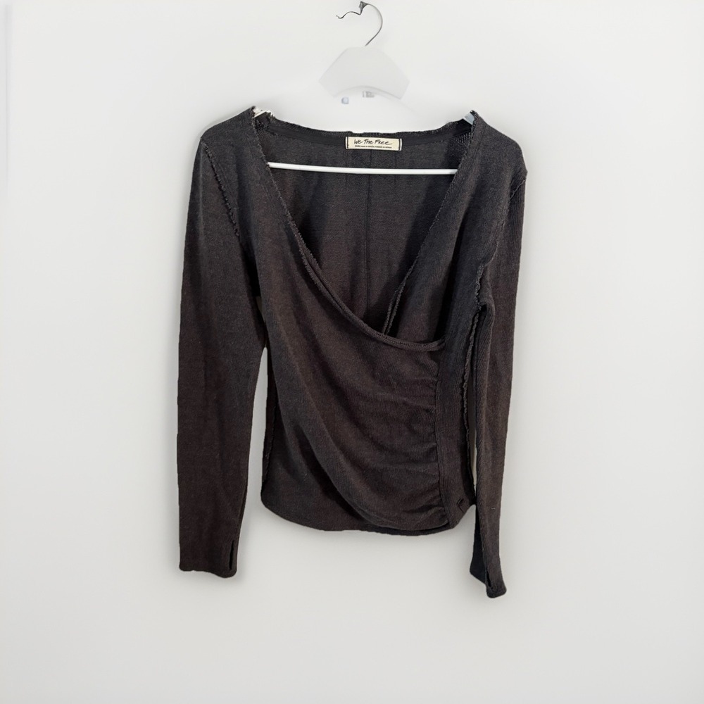 We the Free Wrap Top Womens Small Gray Long Sleeve Like A Boss Raw Hem